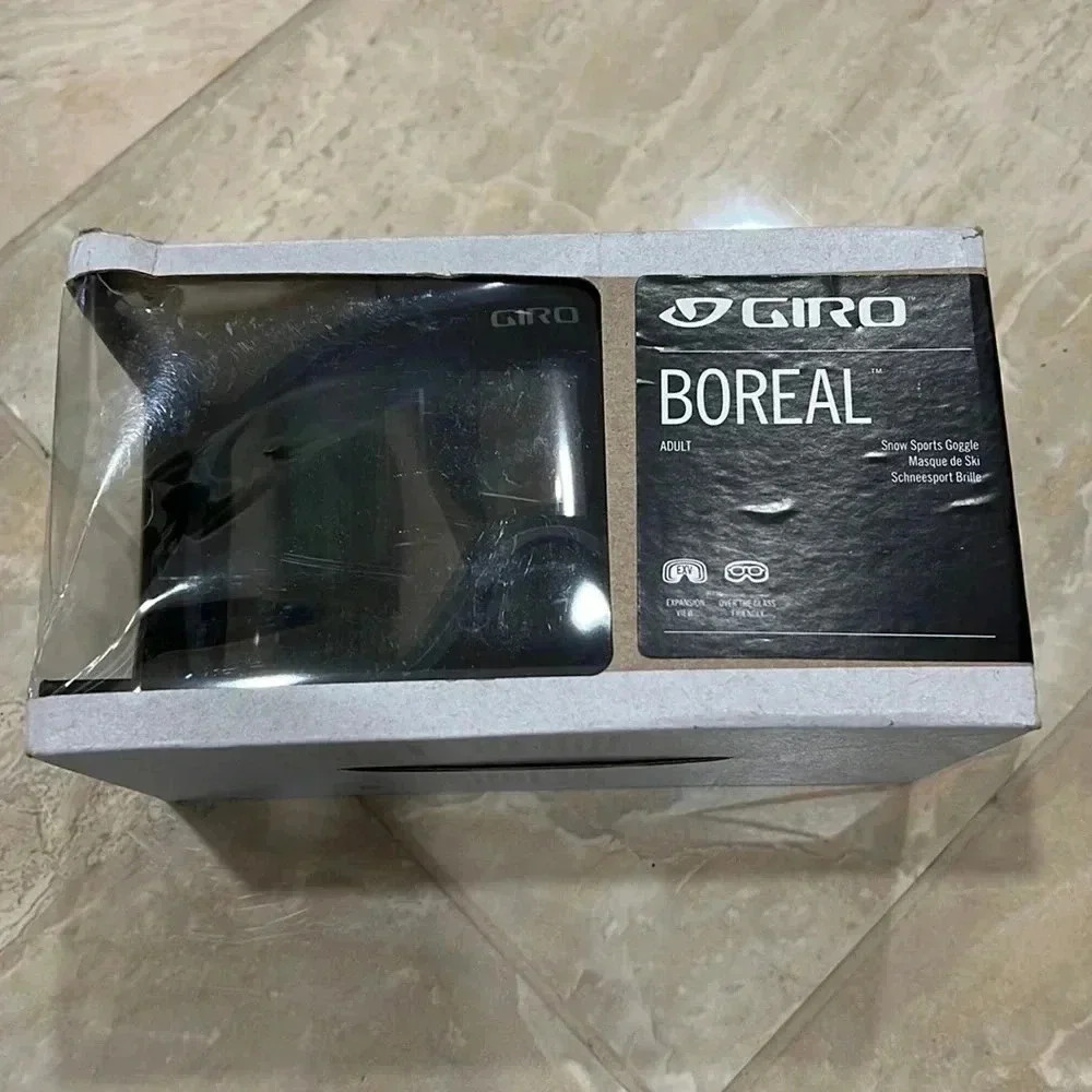 (9)NWT Giro goggles